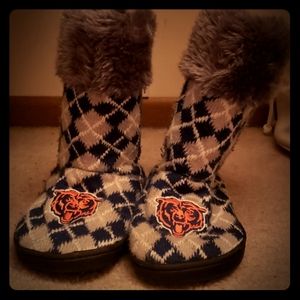 Chicago bear slippers size 5-6 woman's